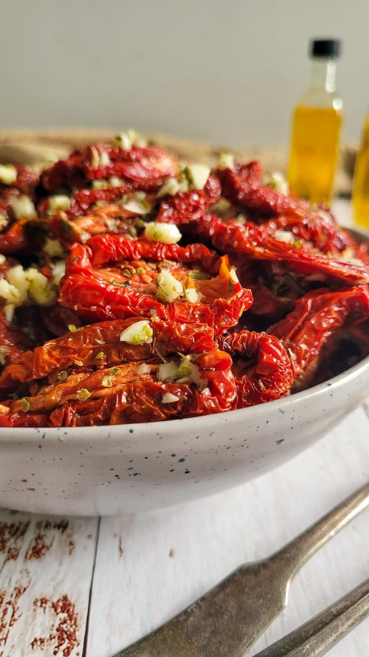 Why and How You Should Sun-Dry Tomatoes