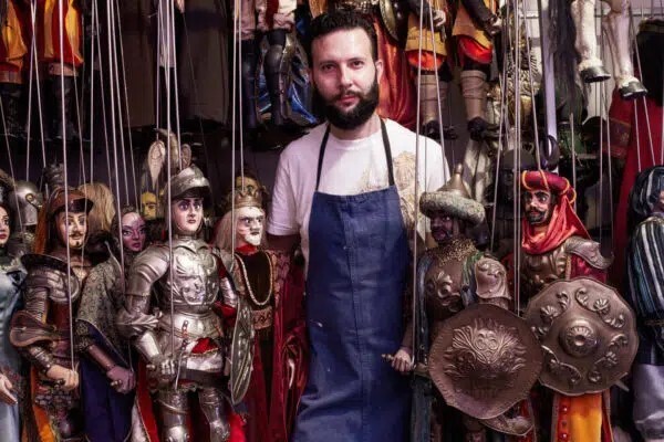 Puppeteer Daniel Mauceri Carries on Sicily’s Opera dei Pupi Tradition