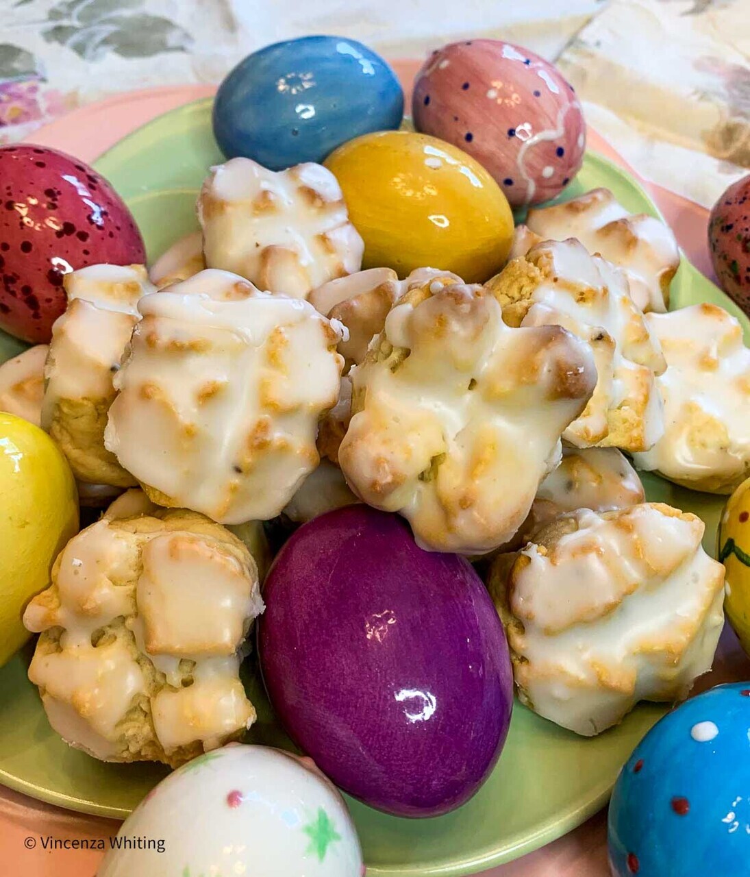 Sicilian Holy Week: Pani di Cena and Family Tradition