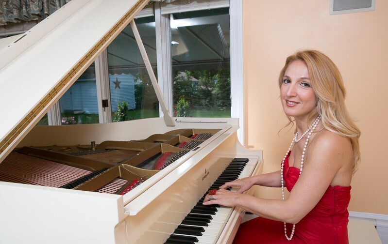 Sicilian Roots and Jazz Rhythms: The Musical Journey of Daniela Schächter