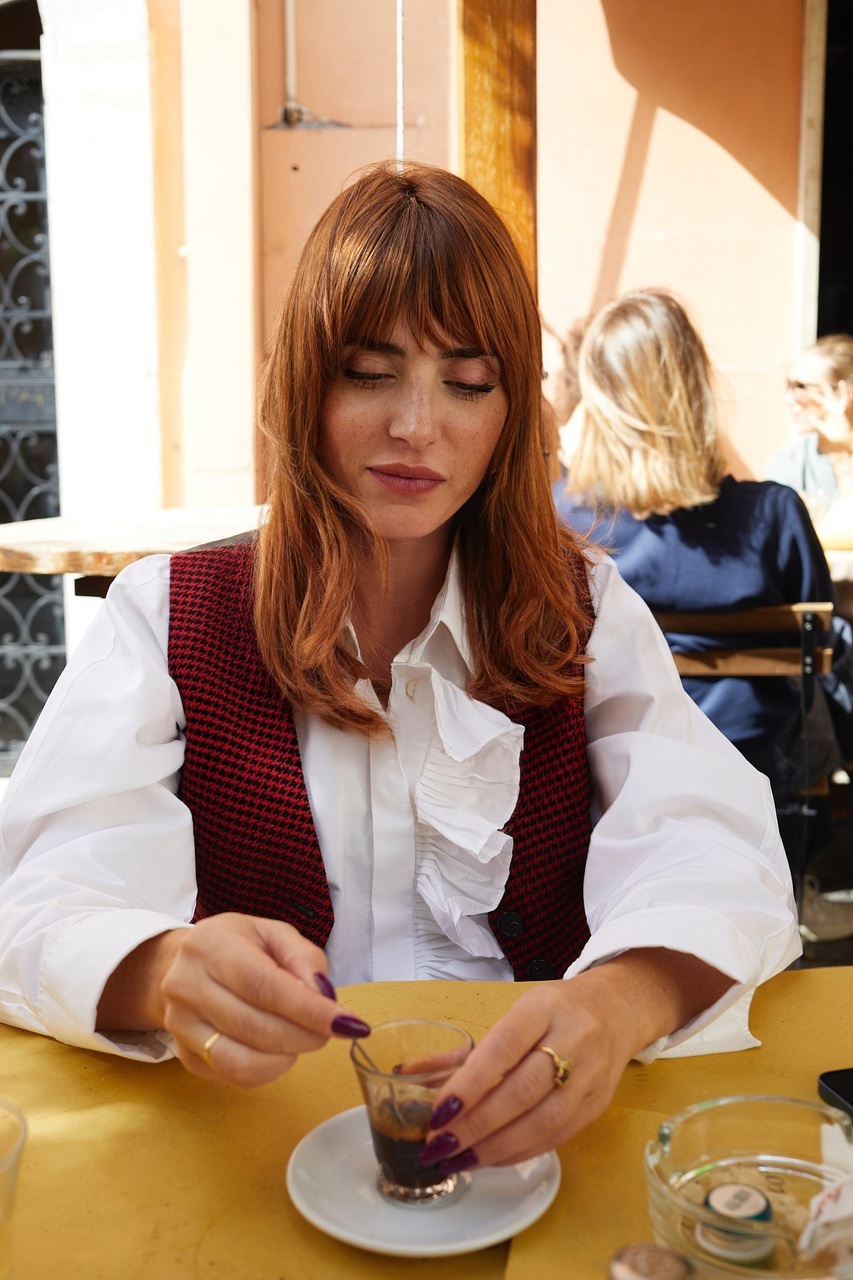 From Café Owner to Digital Marketing Maven: Valentina Fois on Authenticity in Storytelling