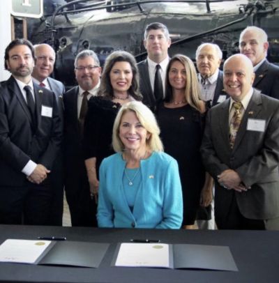 Carlentini-Omaha-Association-USA--Inc----Mayor-Jean-Stothert.jpg