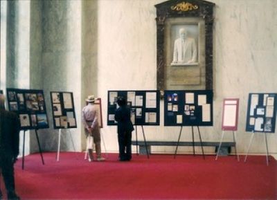 una-storia-segreta-rayburn-exhibit-wall.jpg